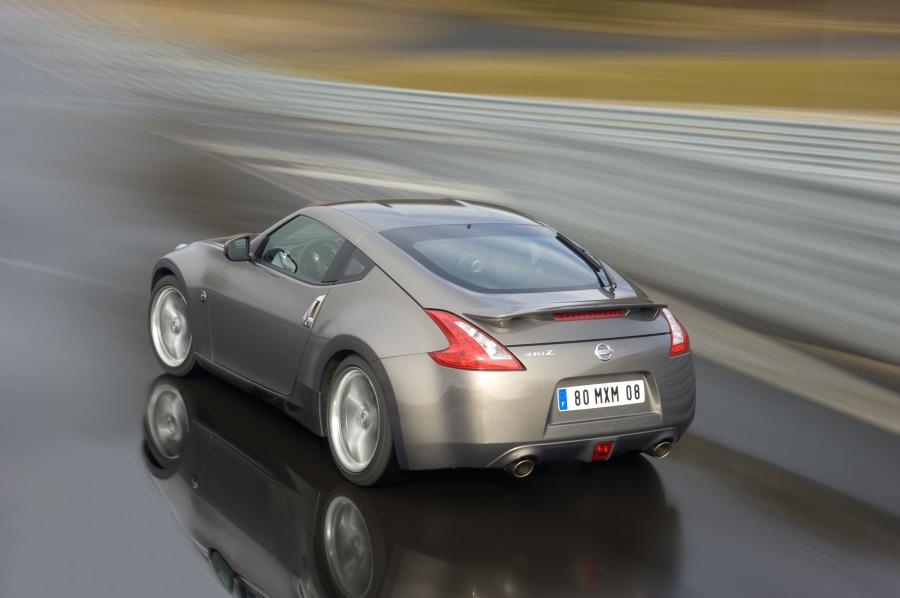  Nissan 370Z 2009 года  (фото 25 из 192)